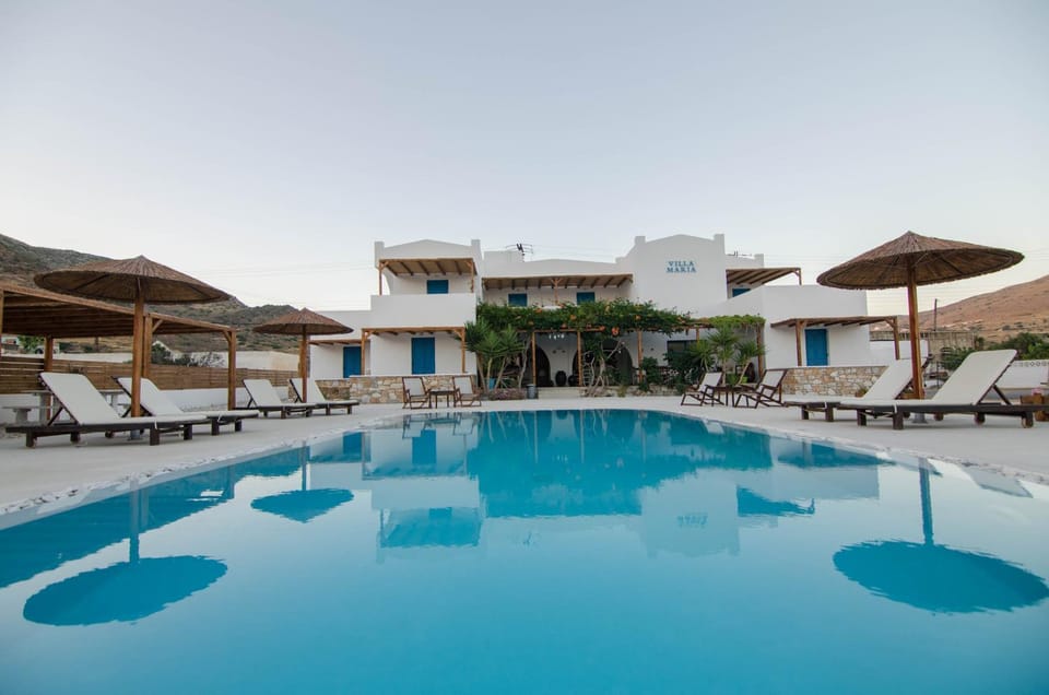 Swimming pool, Swimming pool