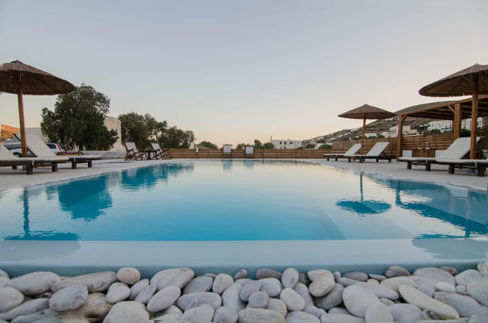 Swimming pool, Swimming pool