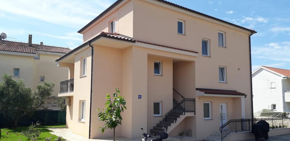 Apartments LeonDori Apartment in Krk