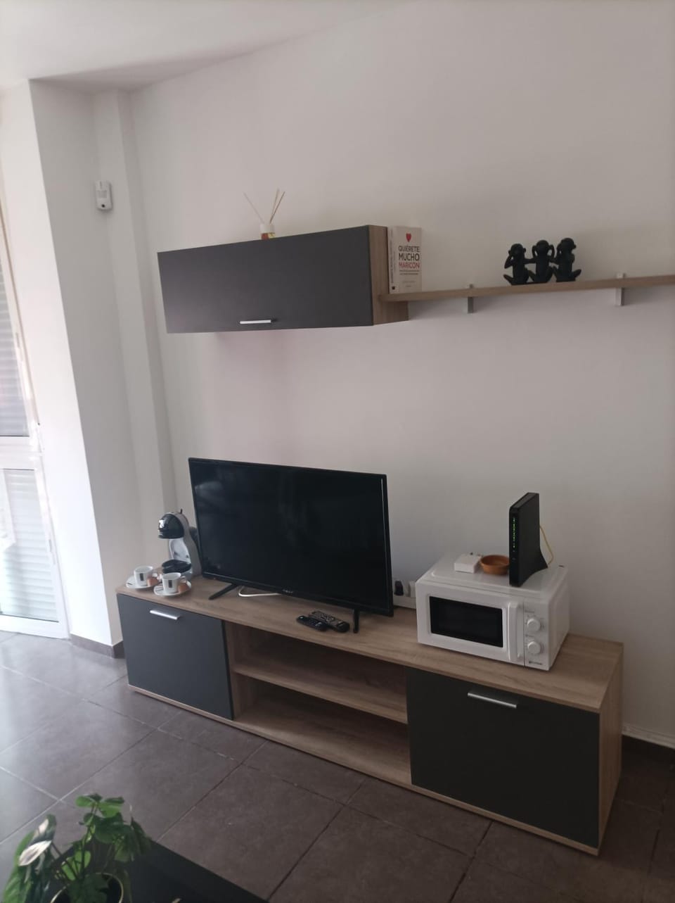 Communal lounge/ TV room, TV and multimedia, Evening entertainment