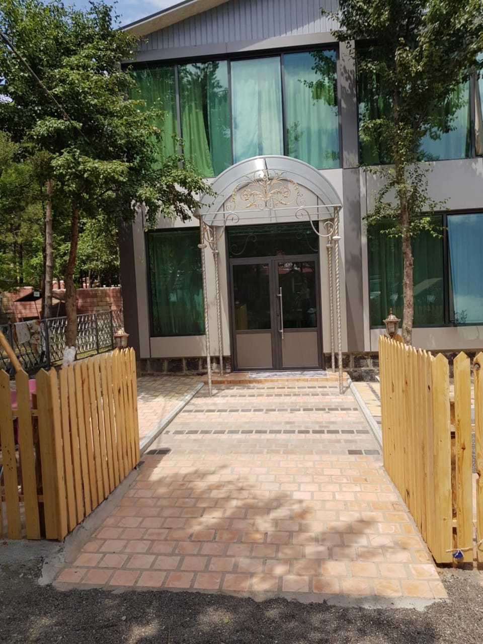 Jrahars Resort Hotel in Armenia