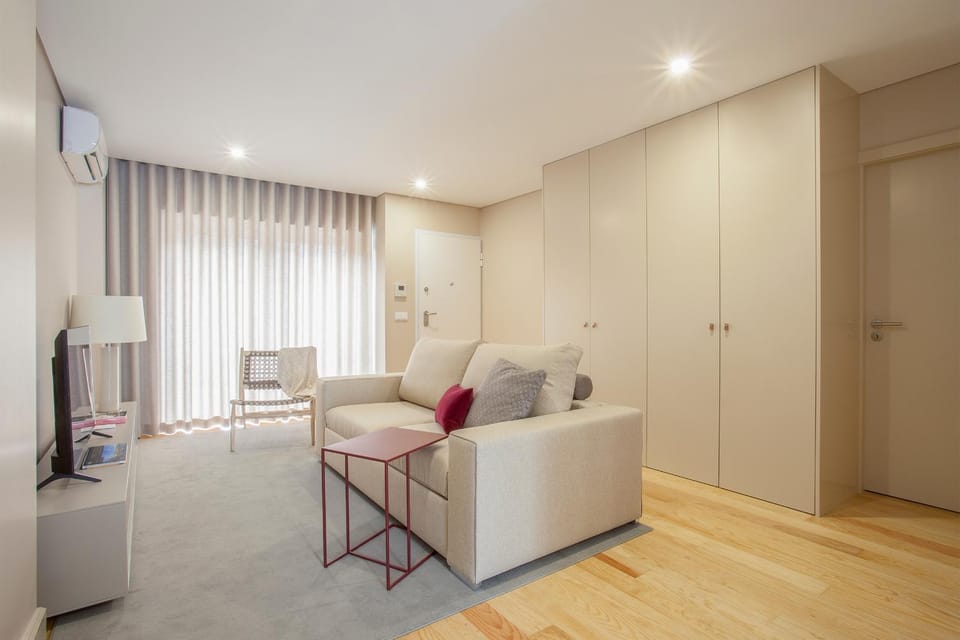 TV and multimedia, Living room, Decorative detail