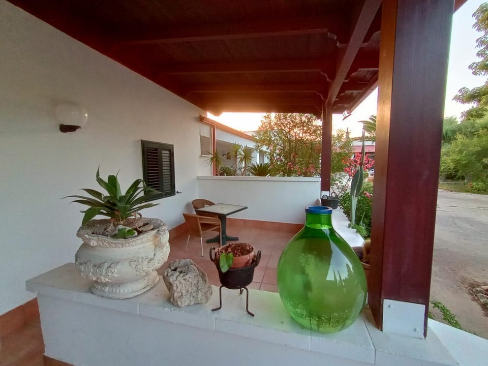 Agriturismo Casa Colonica Liliane Farm Stay in Apulia