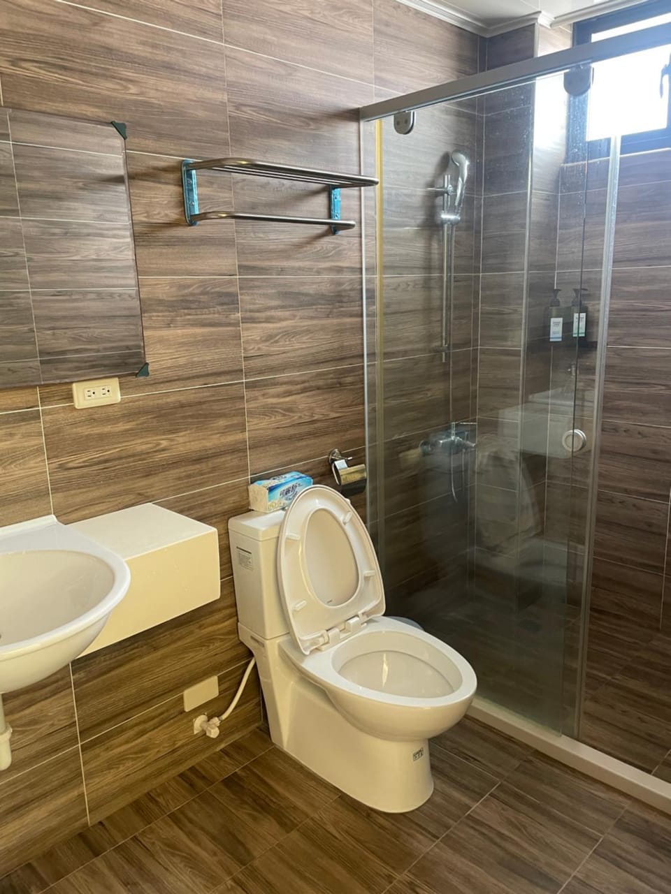 Shower, Toilet, Bathroom