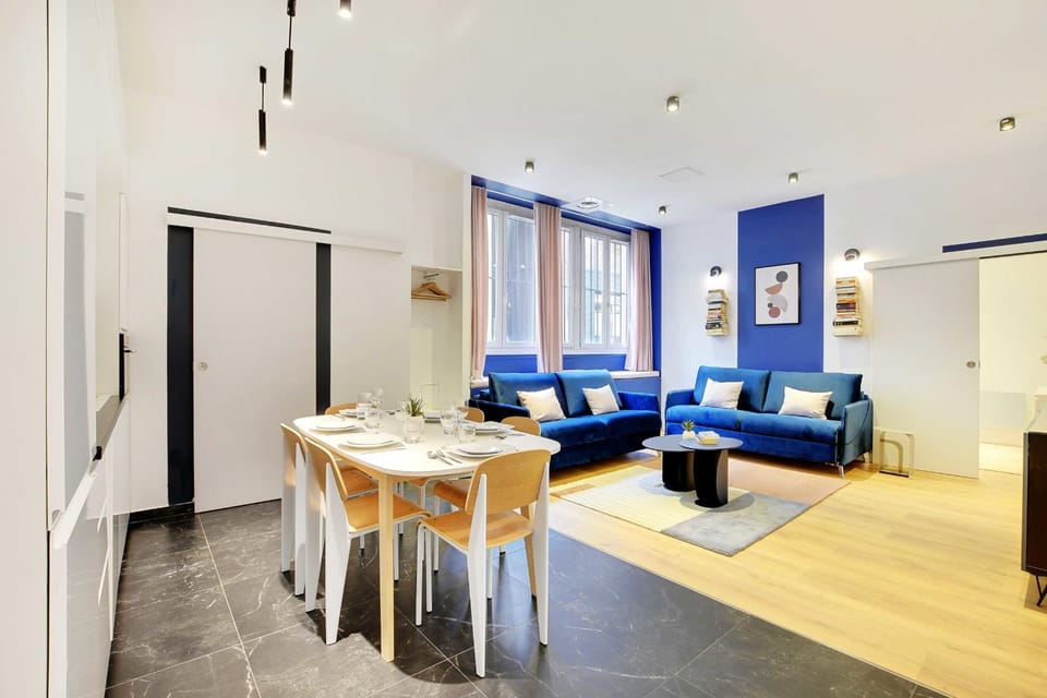 Living room, Dining area