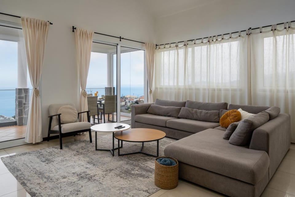 Balcony/Terrace, Living room, Seating area