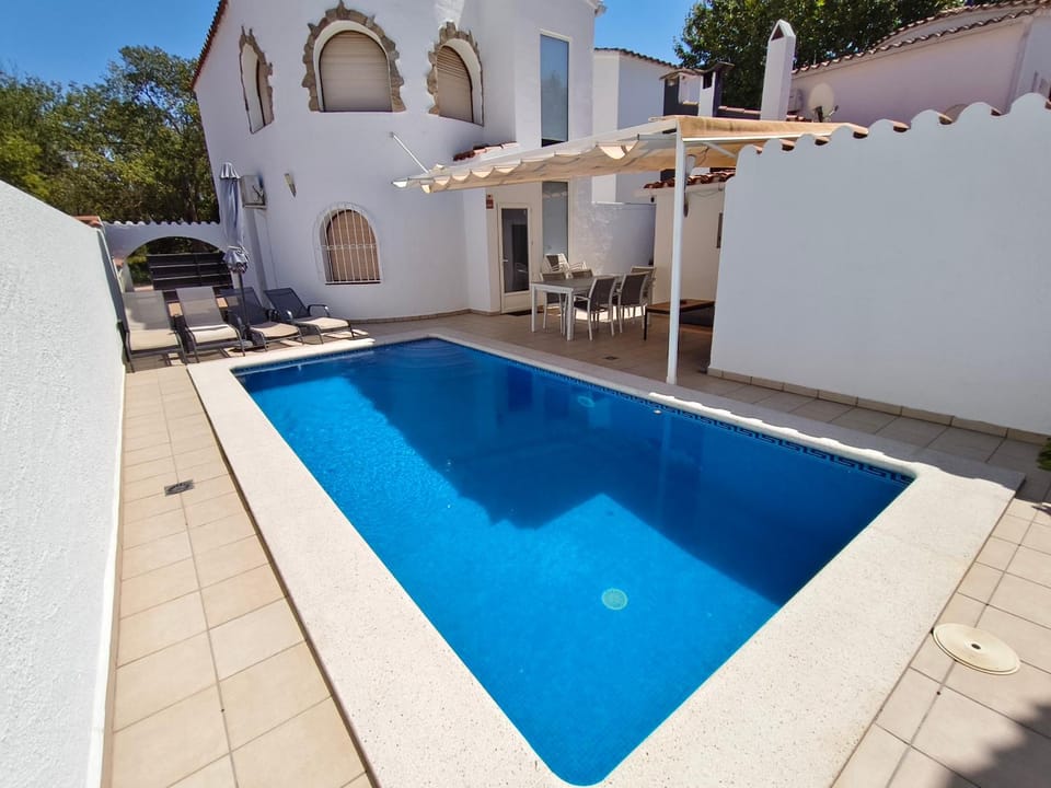 003 Llobregat House in Alt Empordà