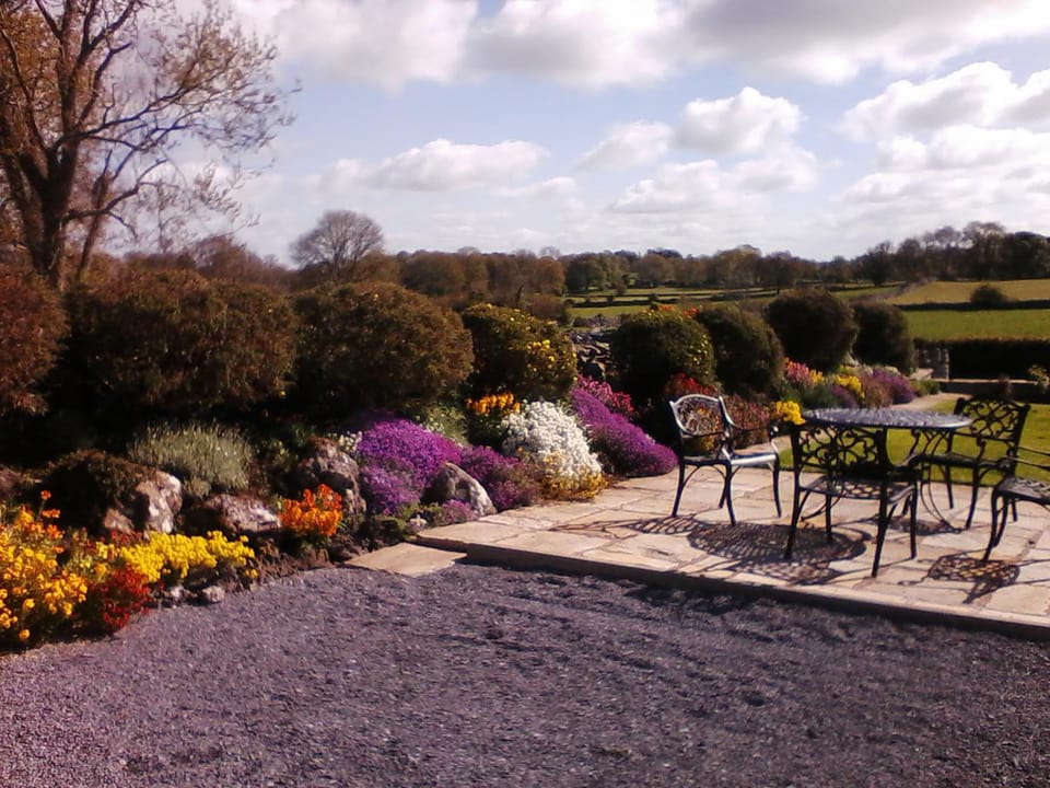 Balcony/Terrace, Garden view
