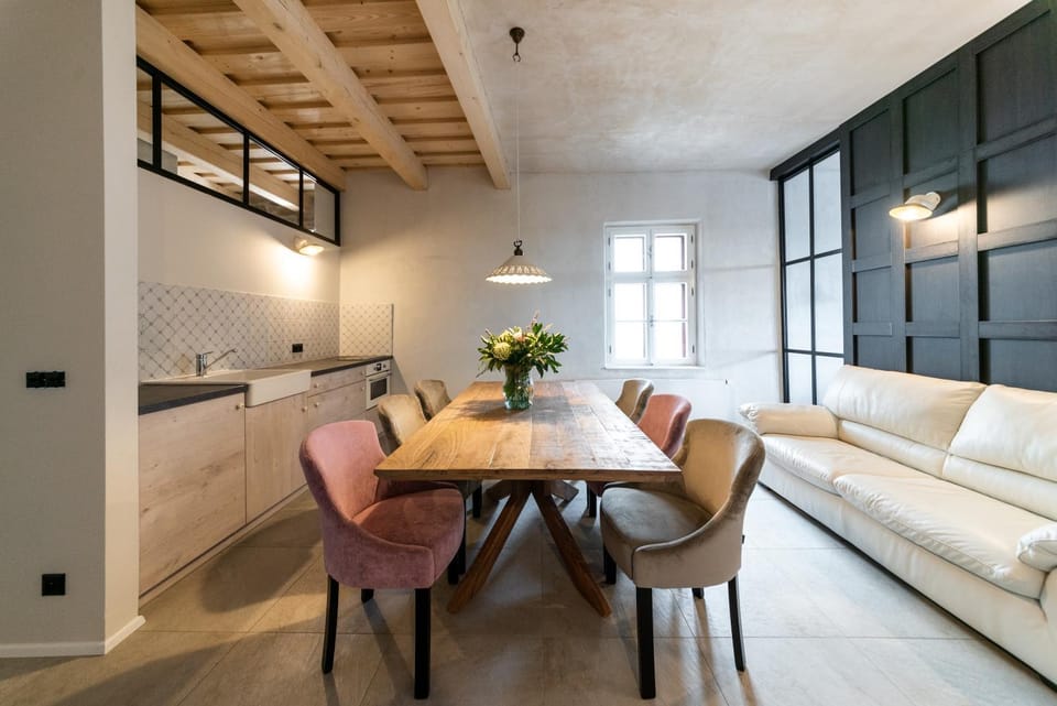 Living room, Dining area, kitchen