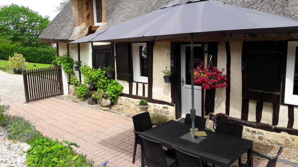 Property building, Patio