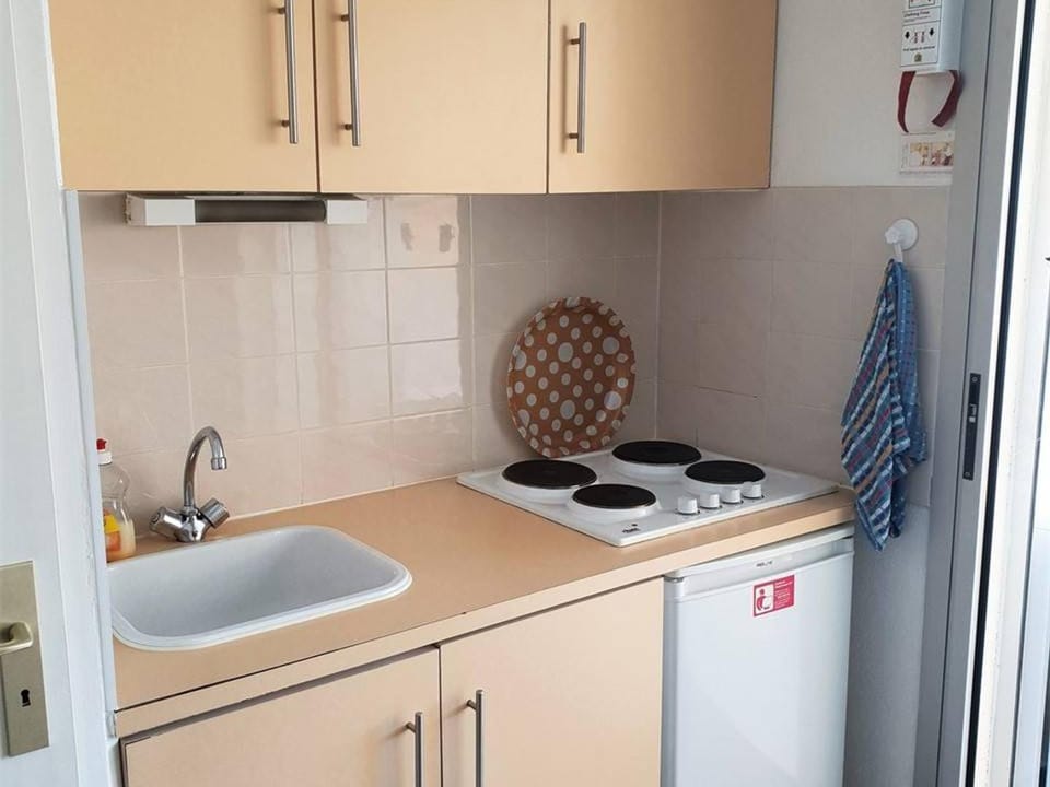 Charmant T2 avec Piscine et Parking Privé, Proche Plage et Centre, Argelès-sur-Mer - FR-1-388-88 Apartment in Argeles-sur-Mer