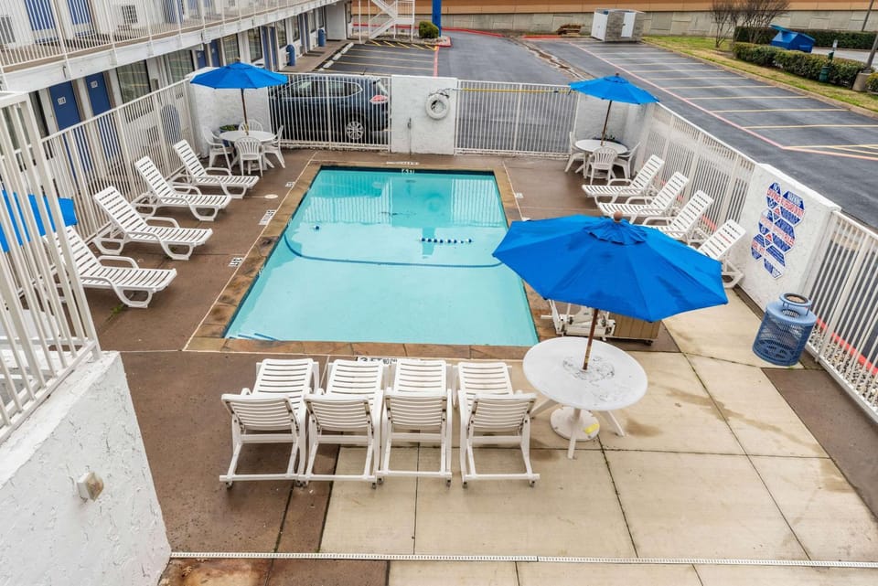Day, On site, Pool view, Swimming pool, Time of day, ADAM