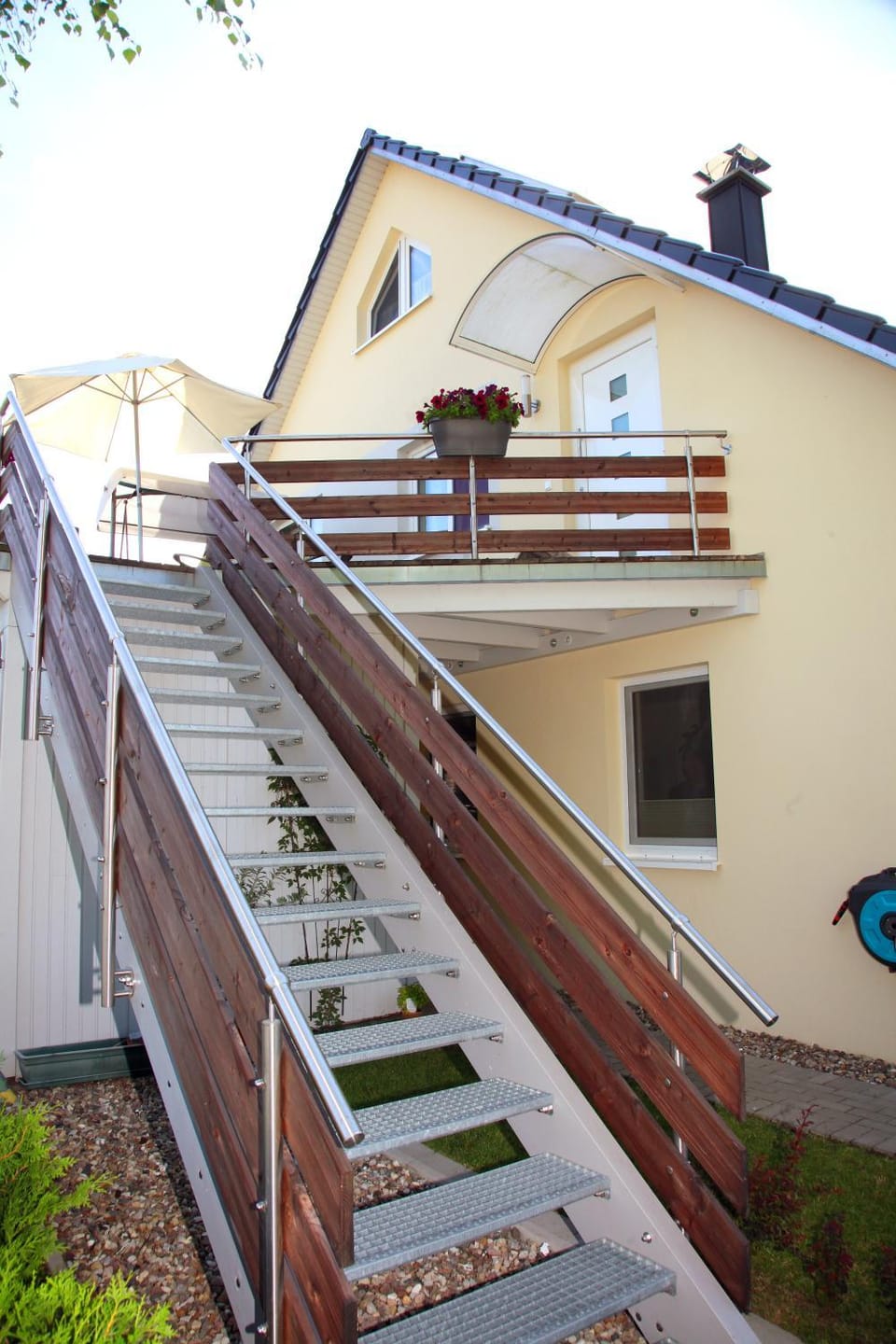 Facade/entrance
