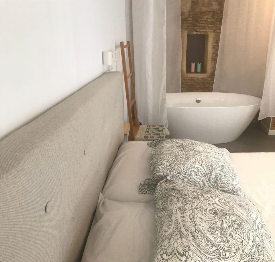 Bed, Bath