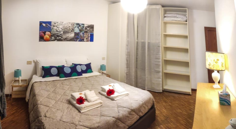 Bed, Photo of the whole room, Bedroom, towels, wardrobe