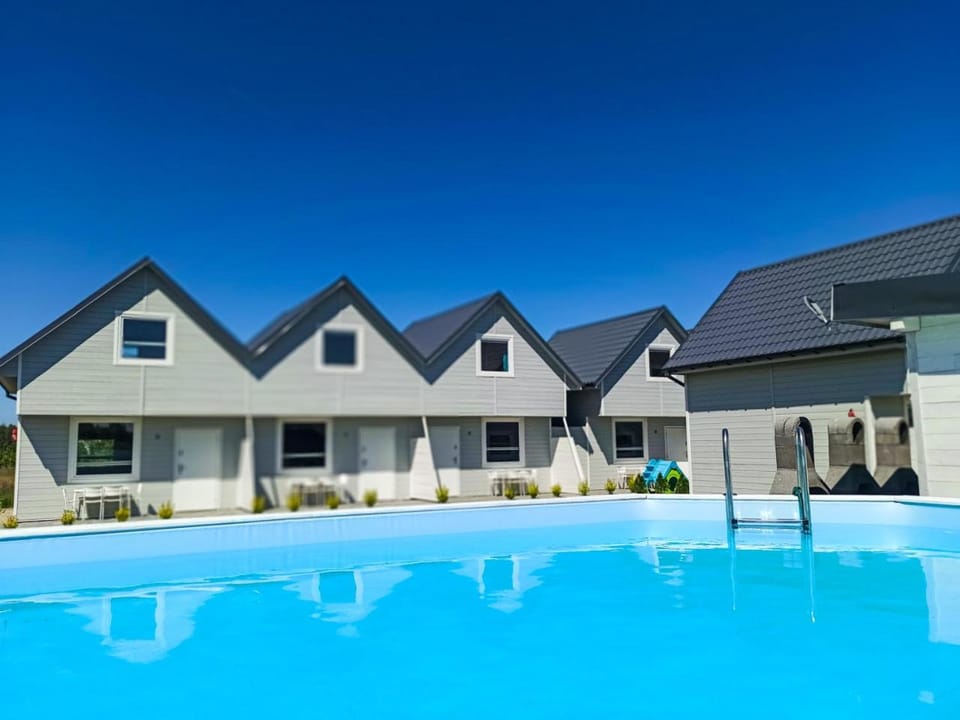 Property building, Pool view, Swimming pool, Swimming pool