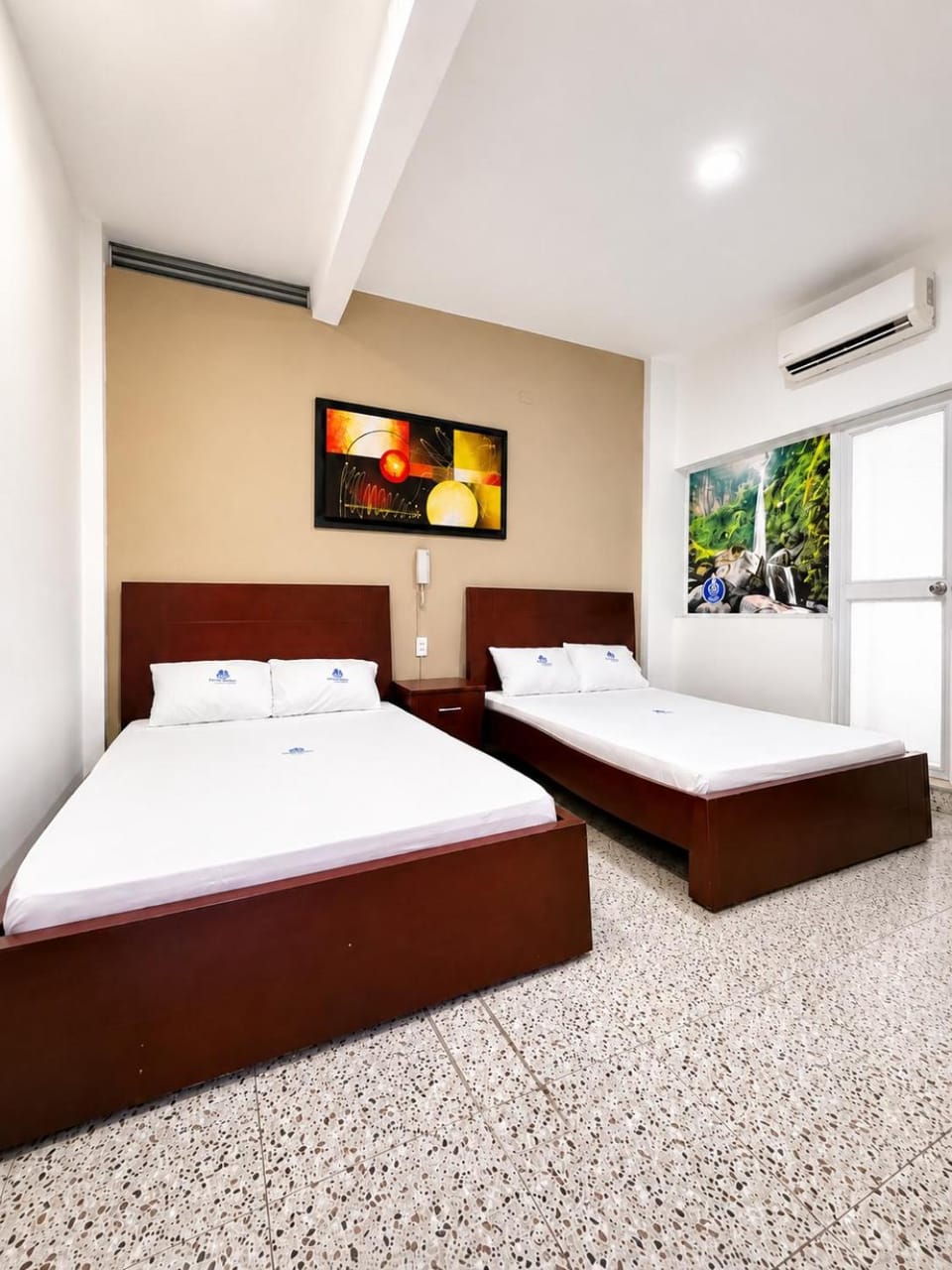 Bed, TV and multimedia, Bedroom, air conditioner