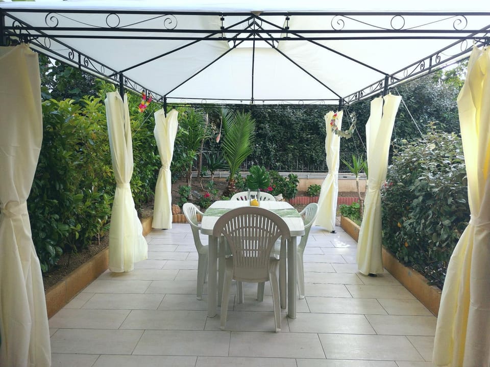 Patio, Garden, Balcony/Terrace, Dining area, Garden view