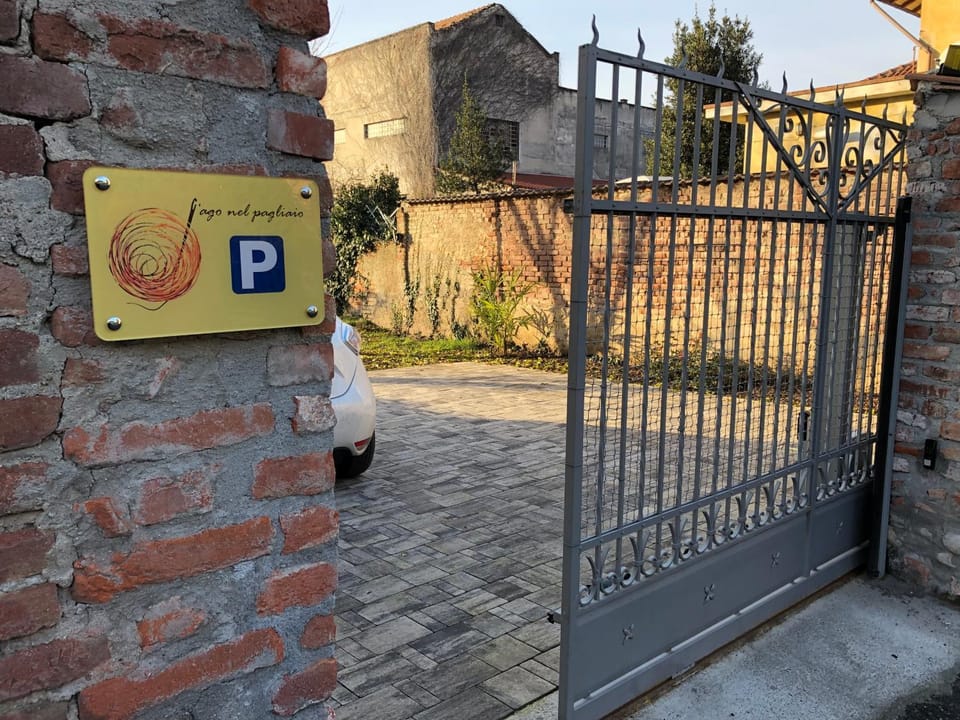 Facade/entrance, Other