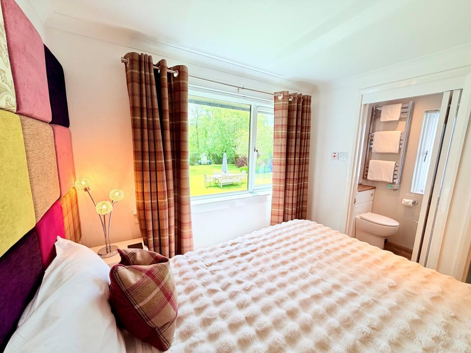 Distant Hills Guest House Bed and Breakfast in Scotland