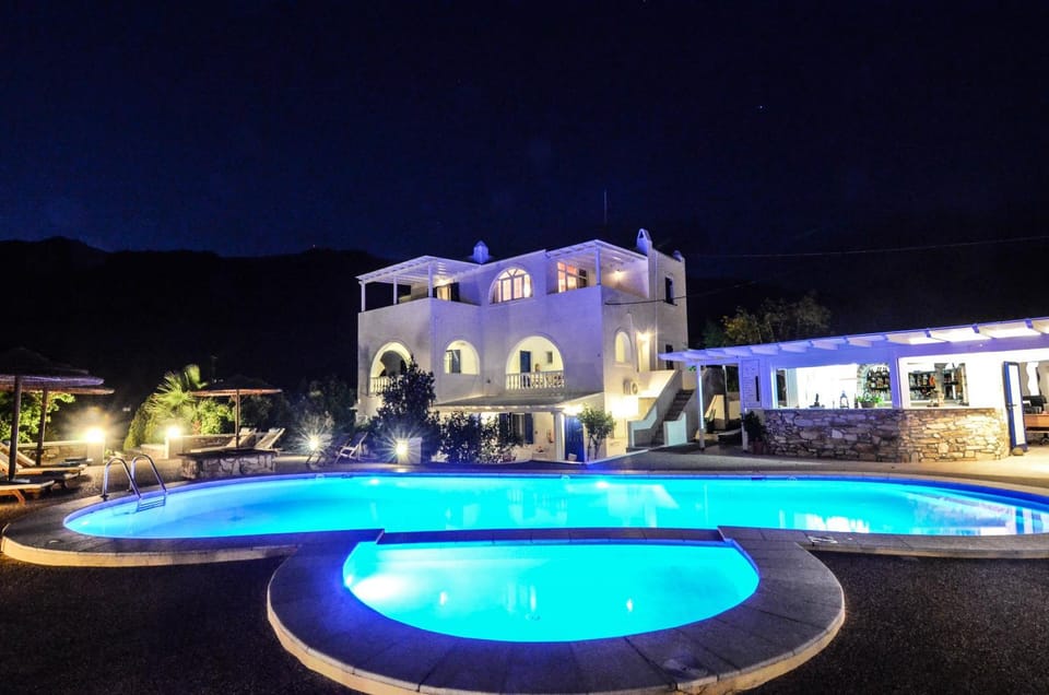 Property building, Swimming pool