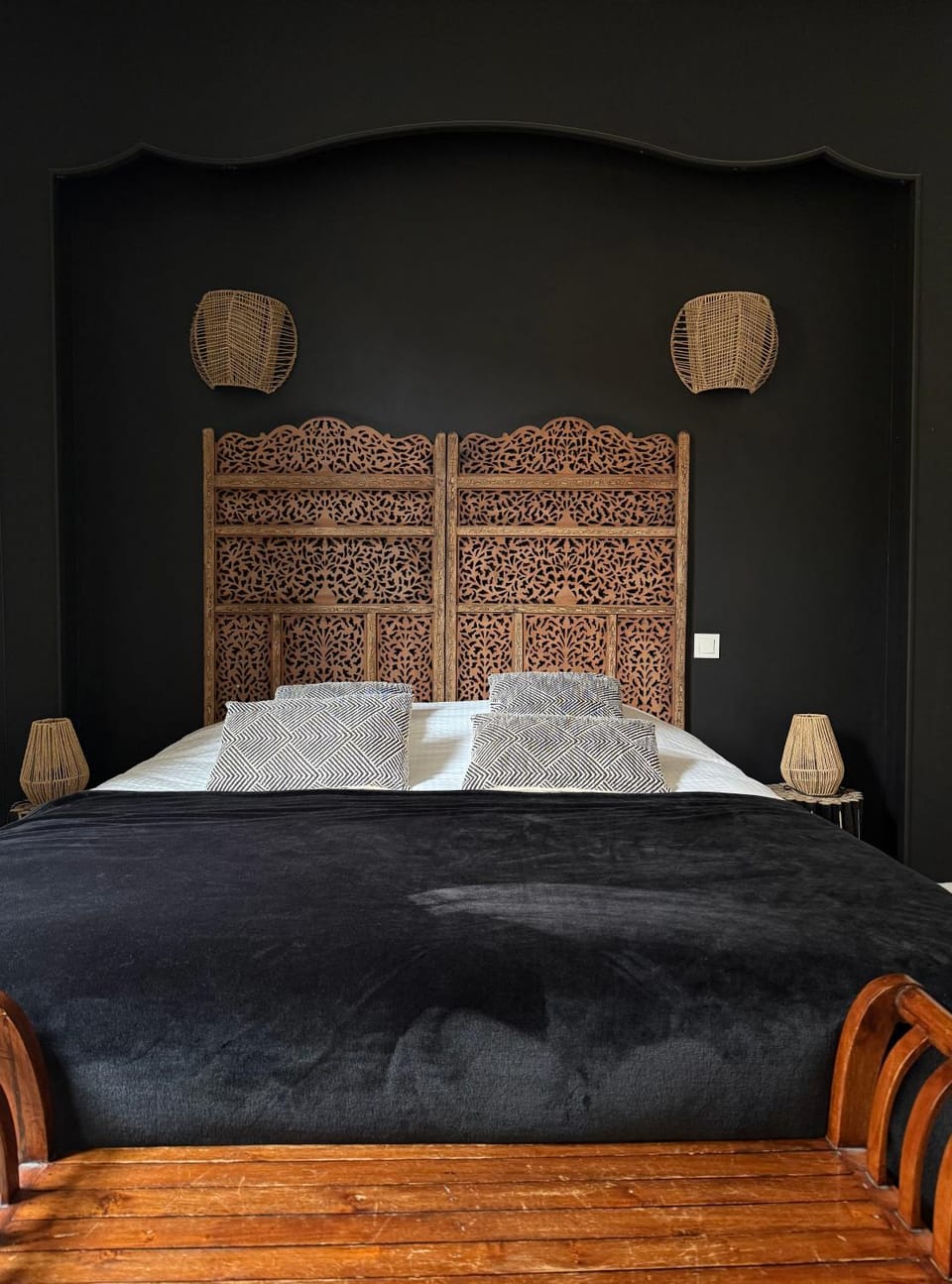 Bed, Bedroom