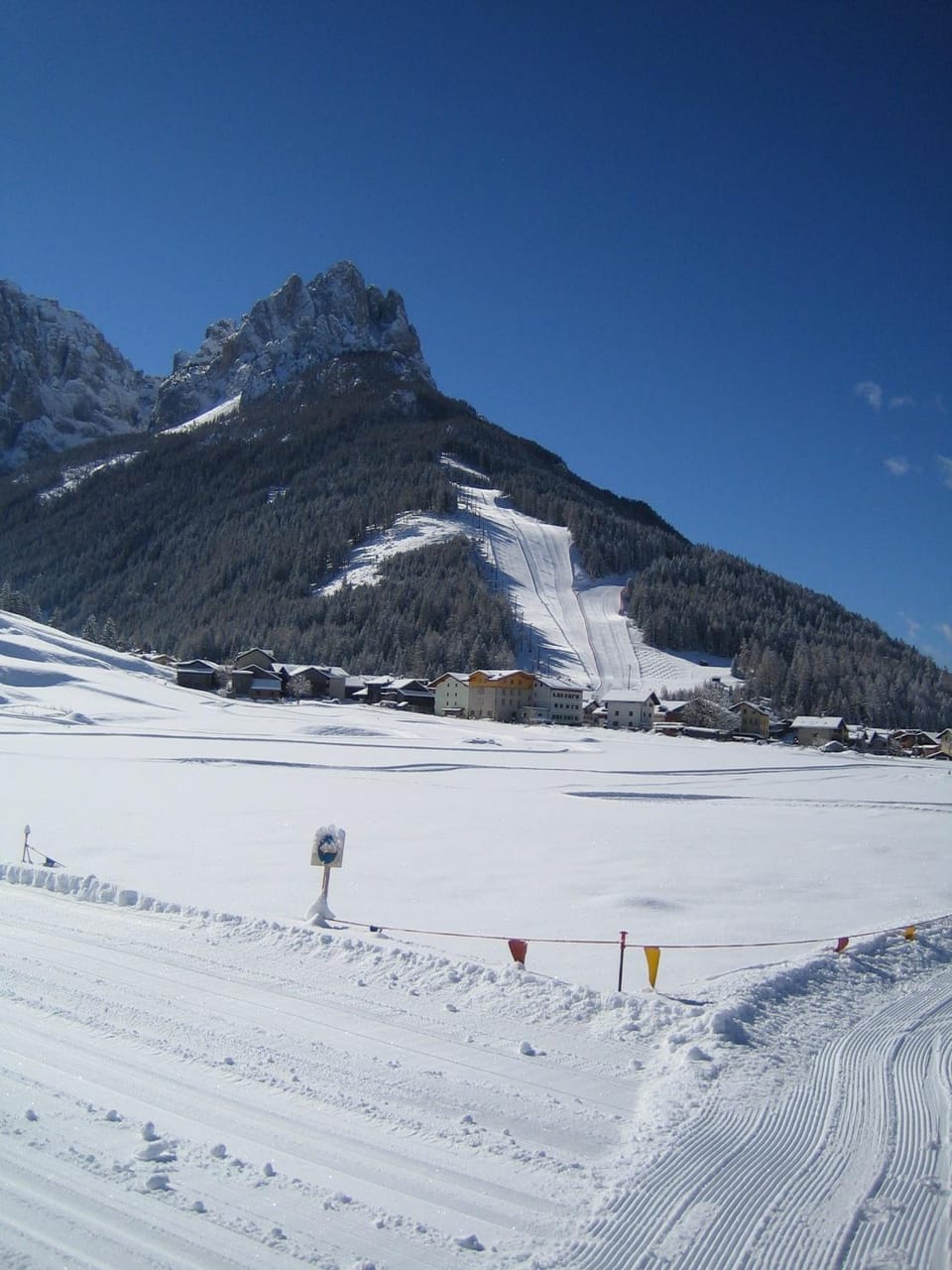 Nearby landmark, Natural landscape