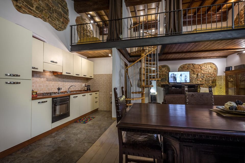 Kitchen or kitchenette, Living room, Dining area