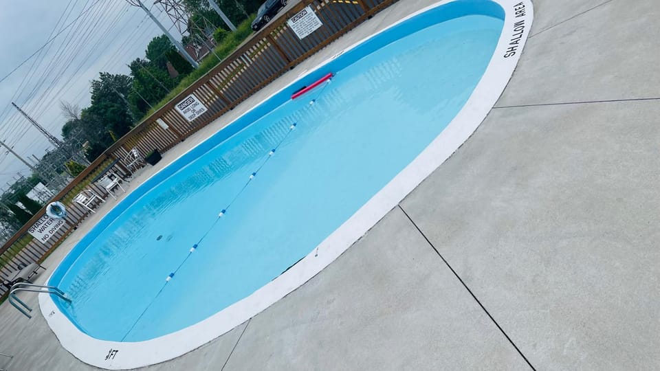 Property building, Swimming pool