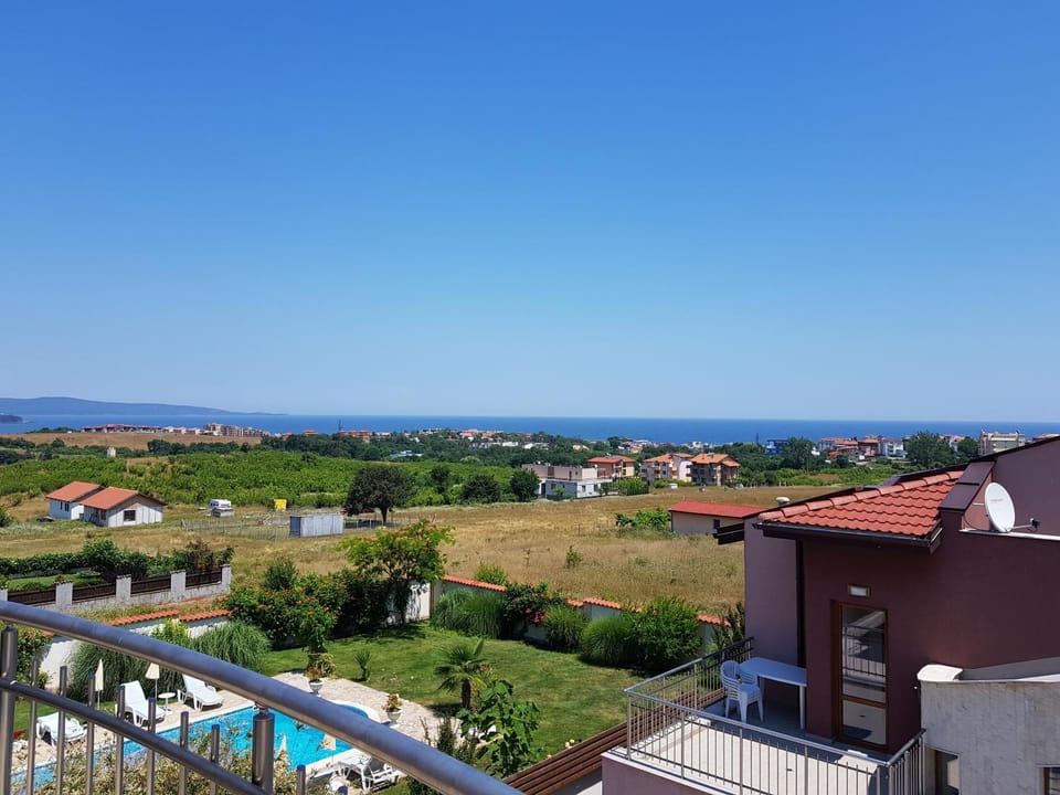 Sea & Hill Guest Houses хотелски тип Bed and Breakfast in Burgas Province
