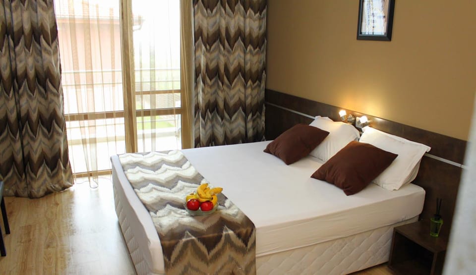 Sea & Hill Guest Houses хотелски тип Bed and Breakfast in Burgas Province