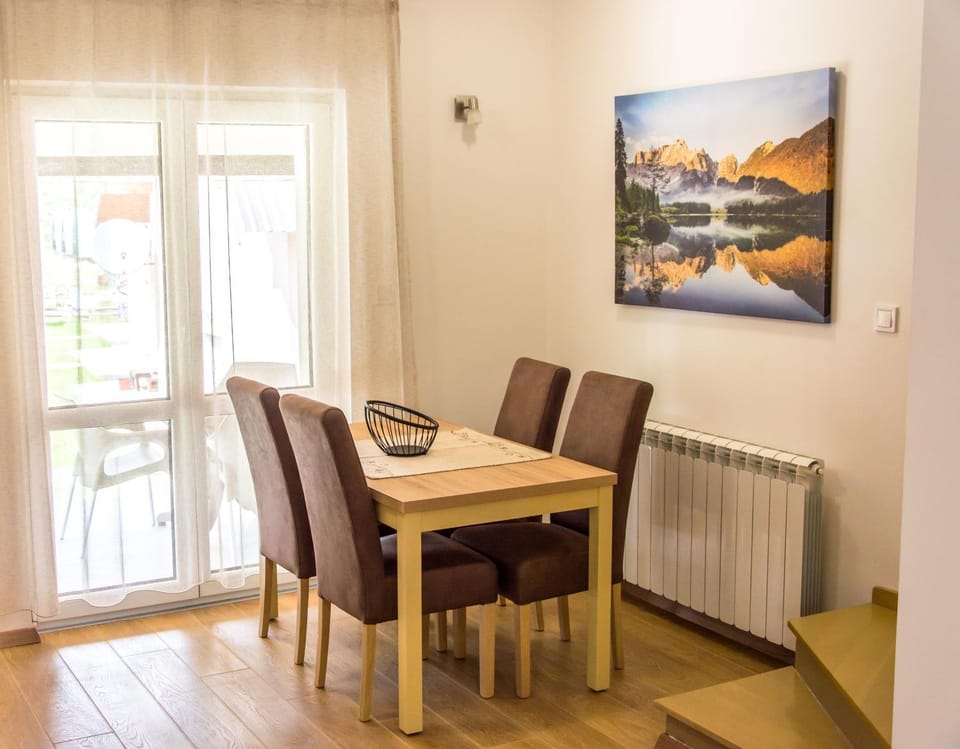 Balcony/Terrace, Seating area, Dining area