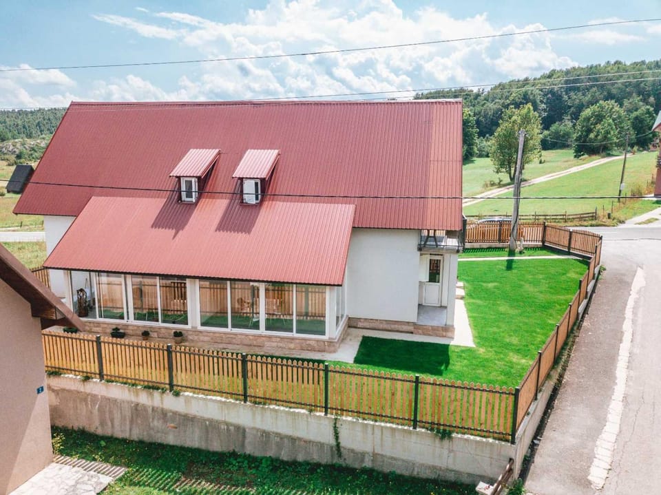Property building, Spring, Day, Natural landscape, Garden view
