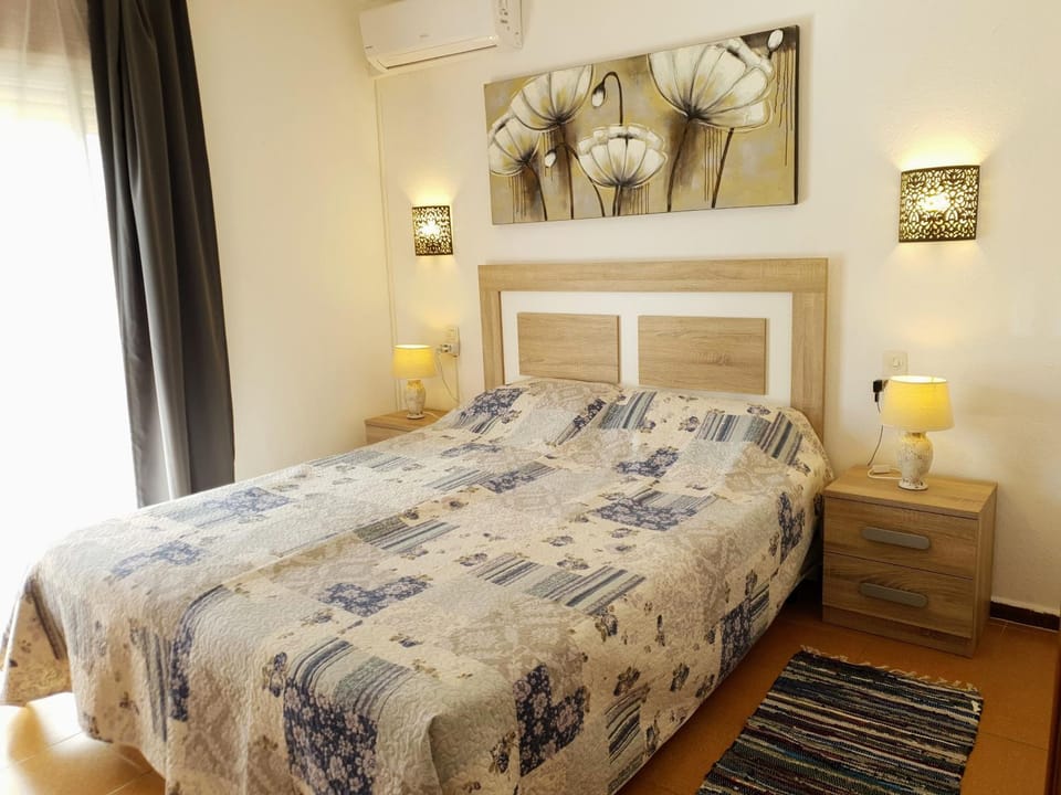 Bed, Other, Photo of the whole room, Bedroom