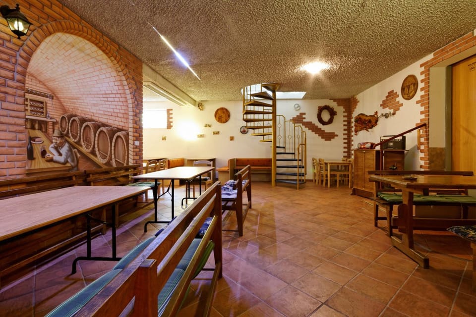 Property building, Seating area