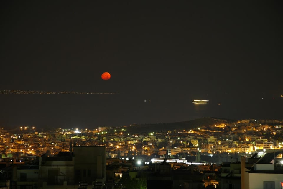 City view, Sea view