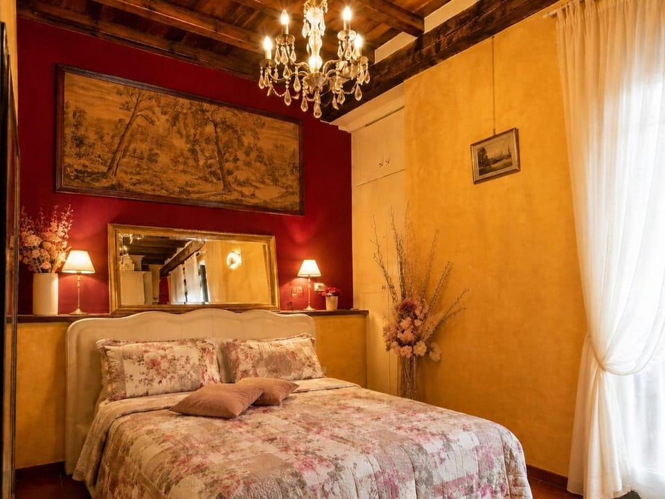 Real Rustic Tuscany Style In Center Apartment in Florence