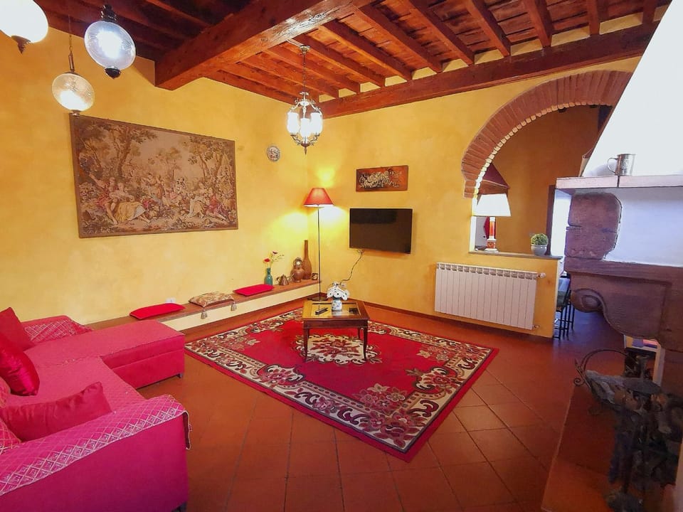 Real Rustic Tuscany Style In Center Apartment in Florence
