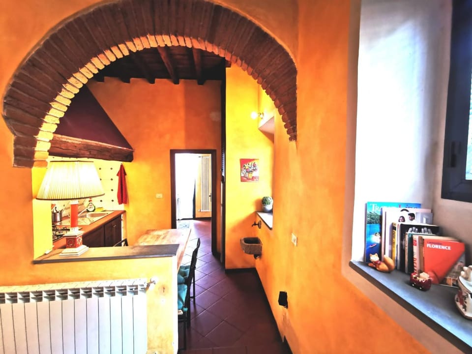 Real Rustic Tuscany Style In Center Apartment in Florence
