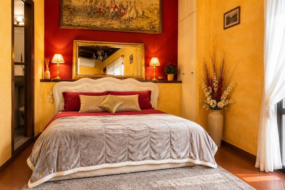 Real Rustic Tuscany Style In Center Apartment in Florence