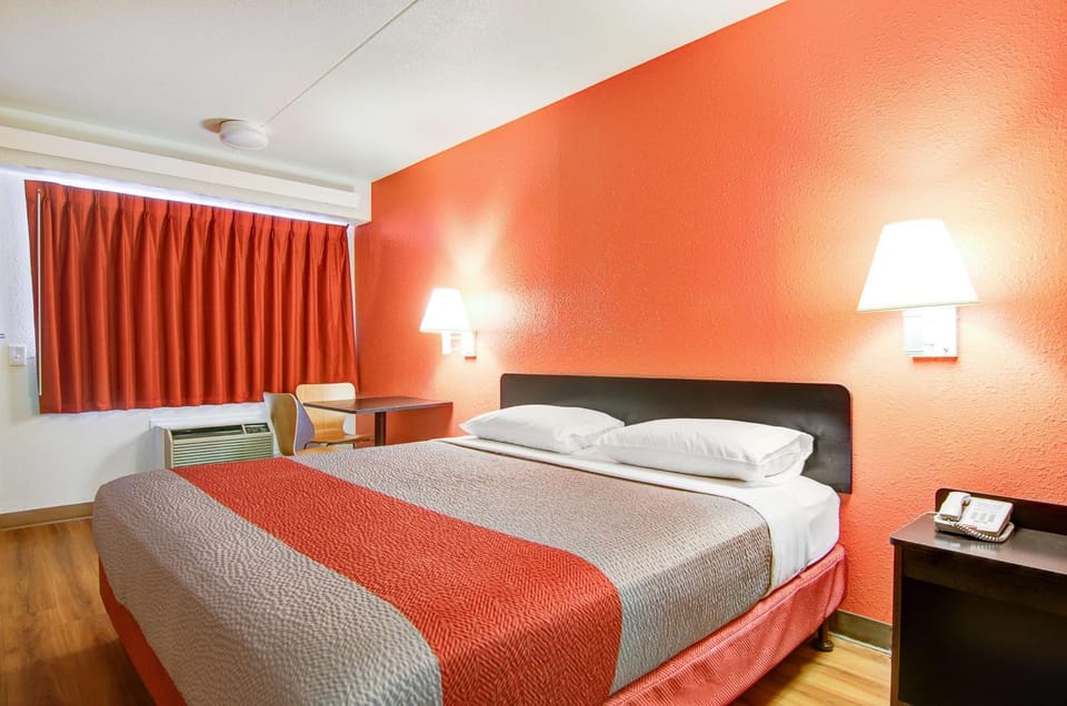 Photo of the whole room, On site