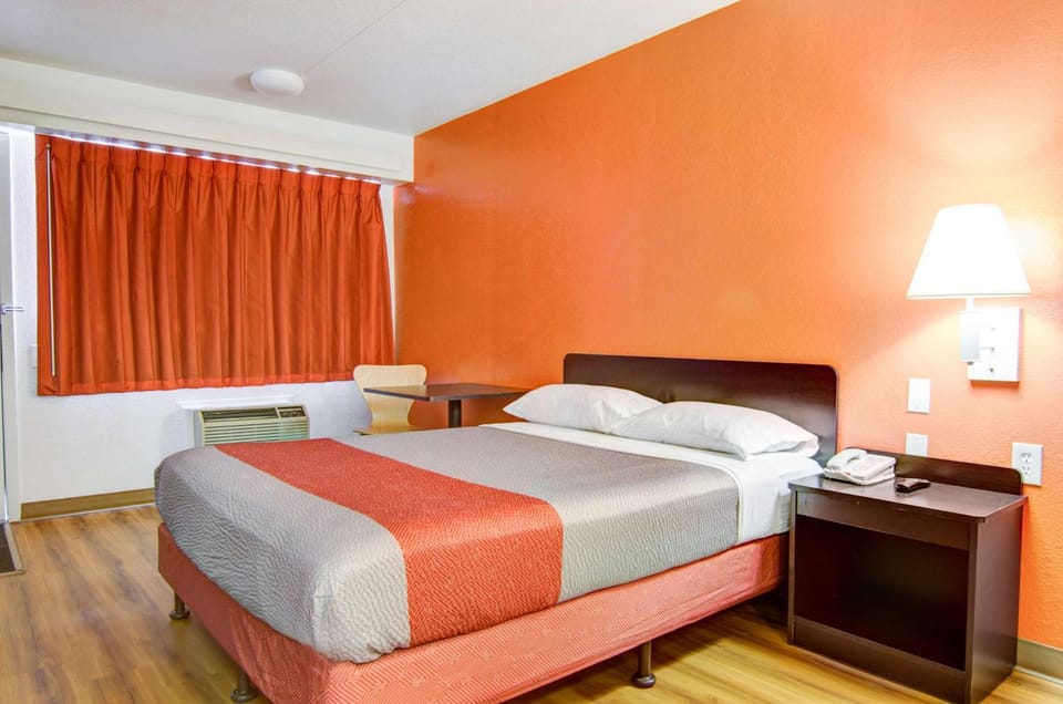 Photo of the whole room, On site