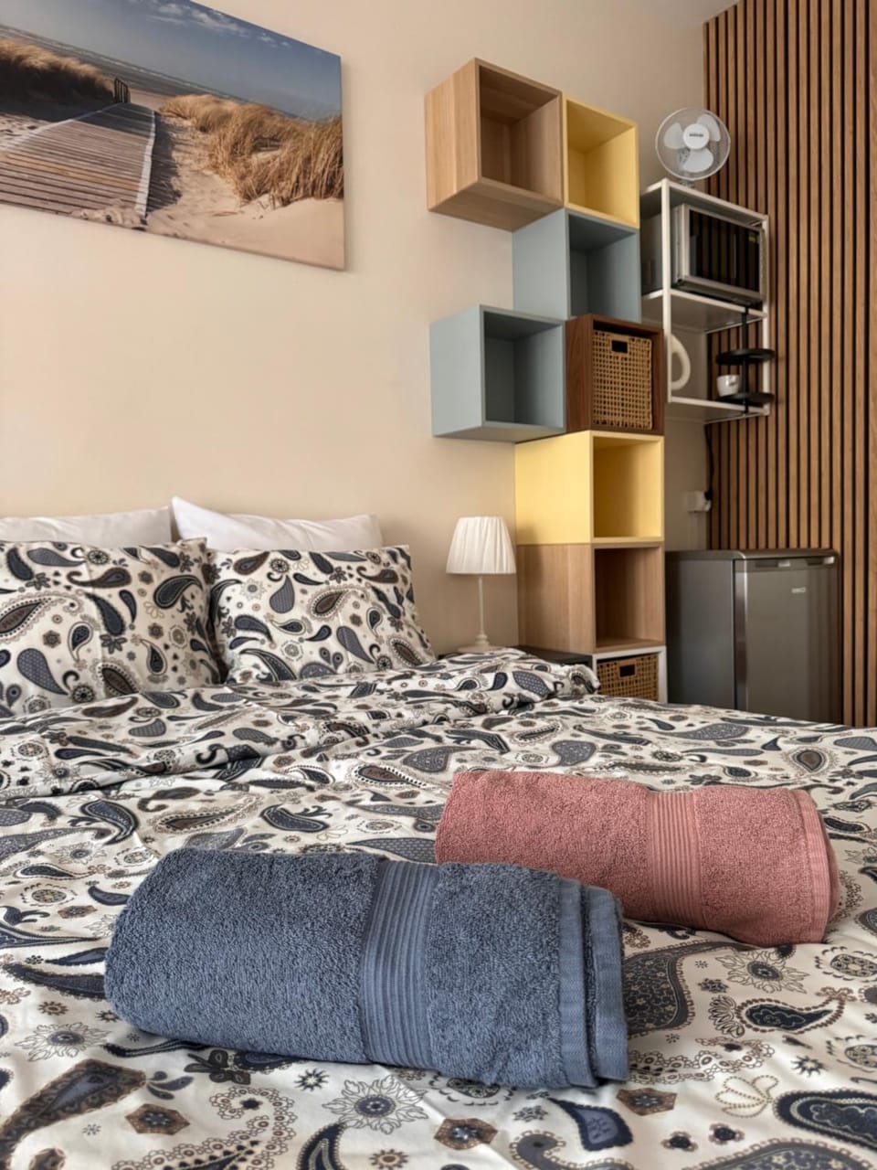 Bed, Photo of the whole room