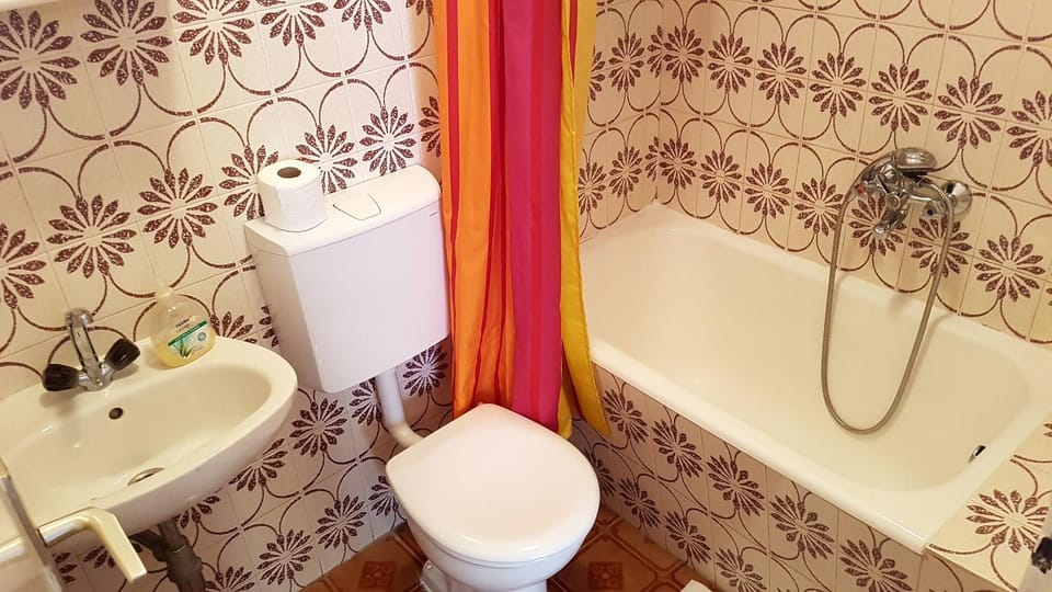 Toilet, Bathroom