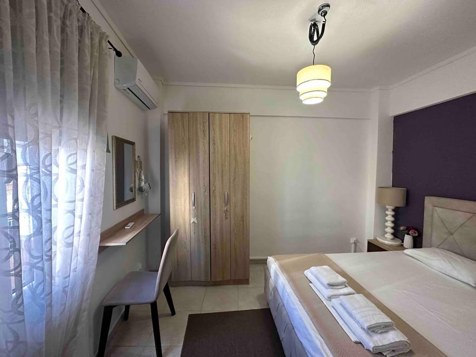 Bed, Photo of the whole room, Bedroom, hair dresser, wardrobe