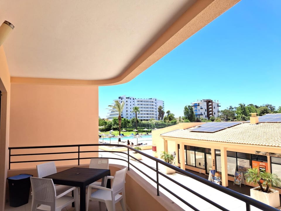 View (from property/room), Balcony/Terrace