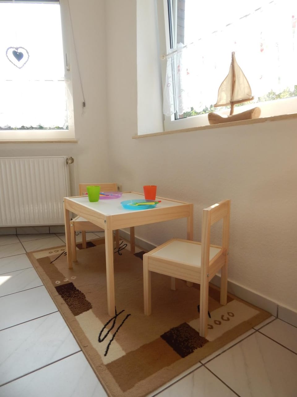 Seating area, Dining area