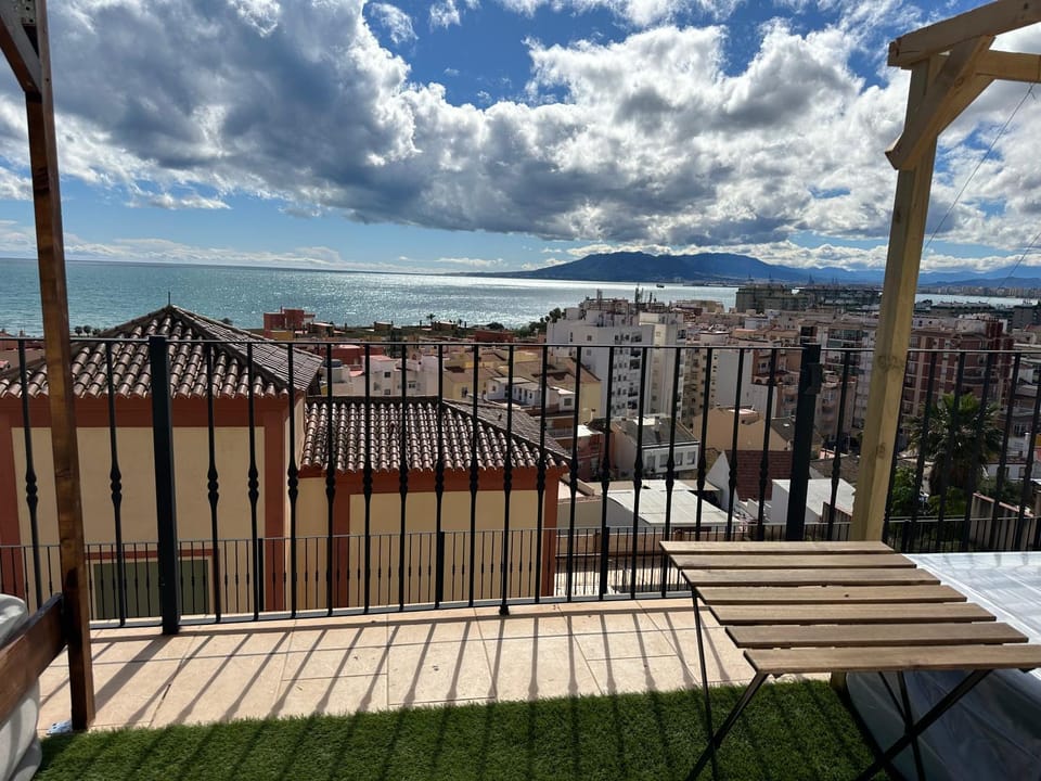 View (from property/room), Balcony/Terrace, City view, Sea view