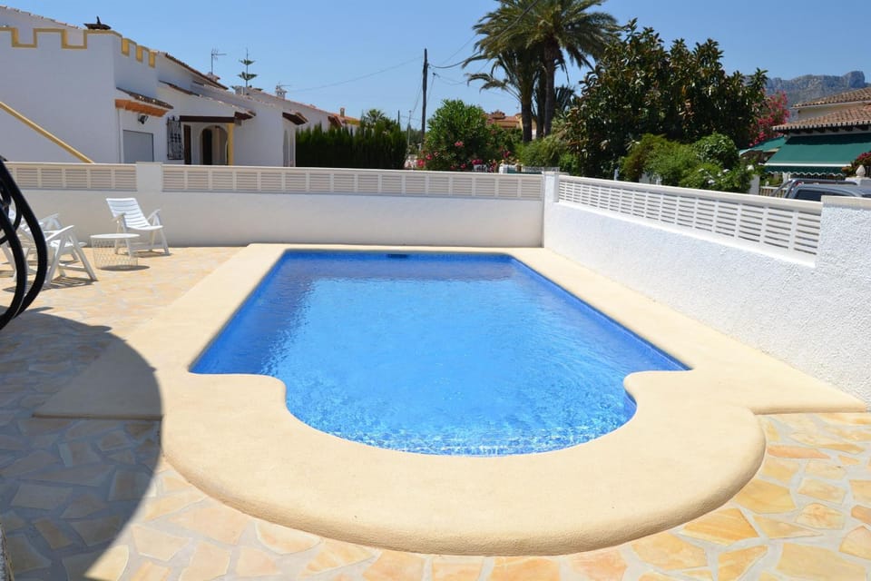 Swimming pool, Swimming pool
