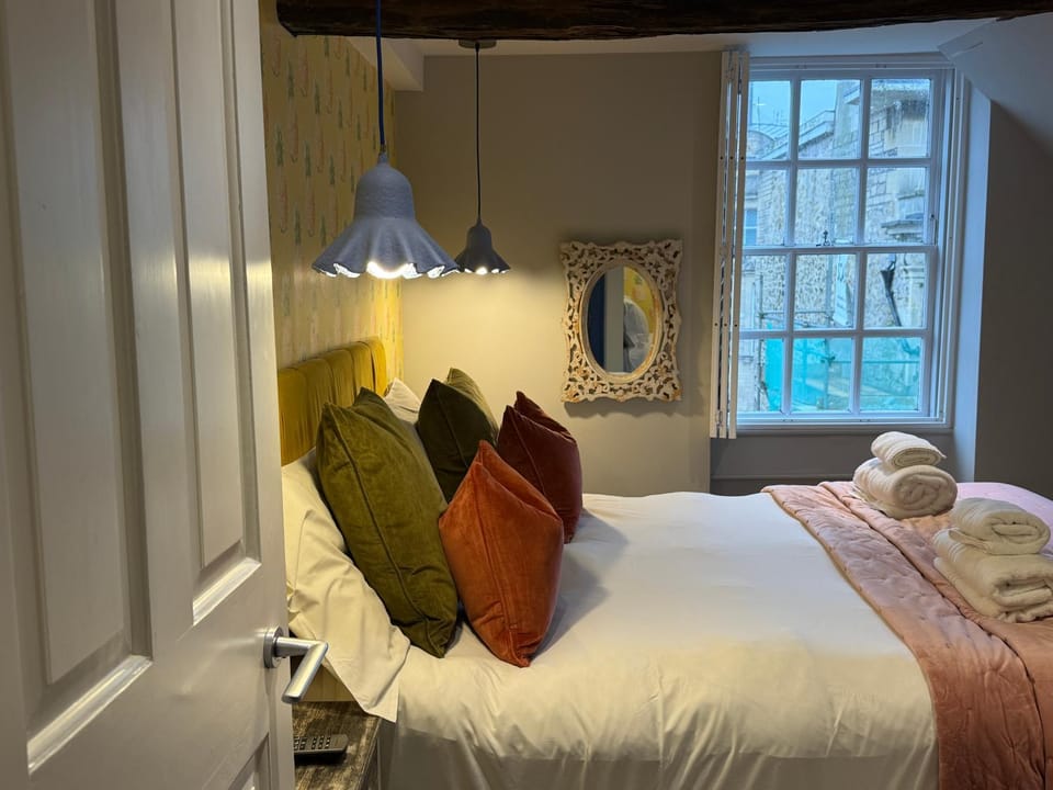 Dream Stays Bath - Kingsmead Street Apartment in Bath